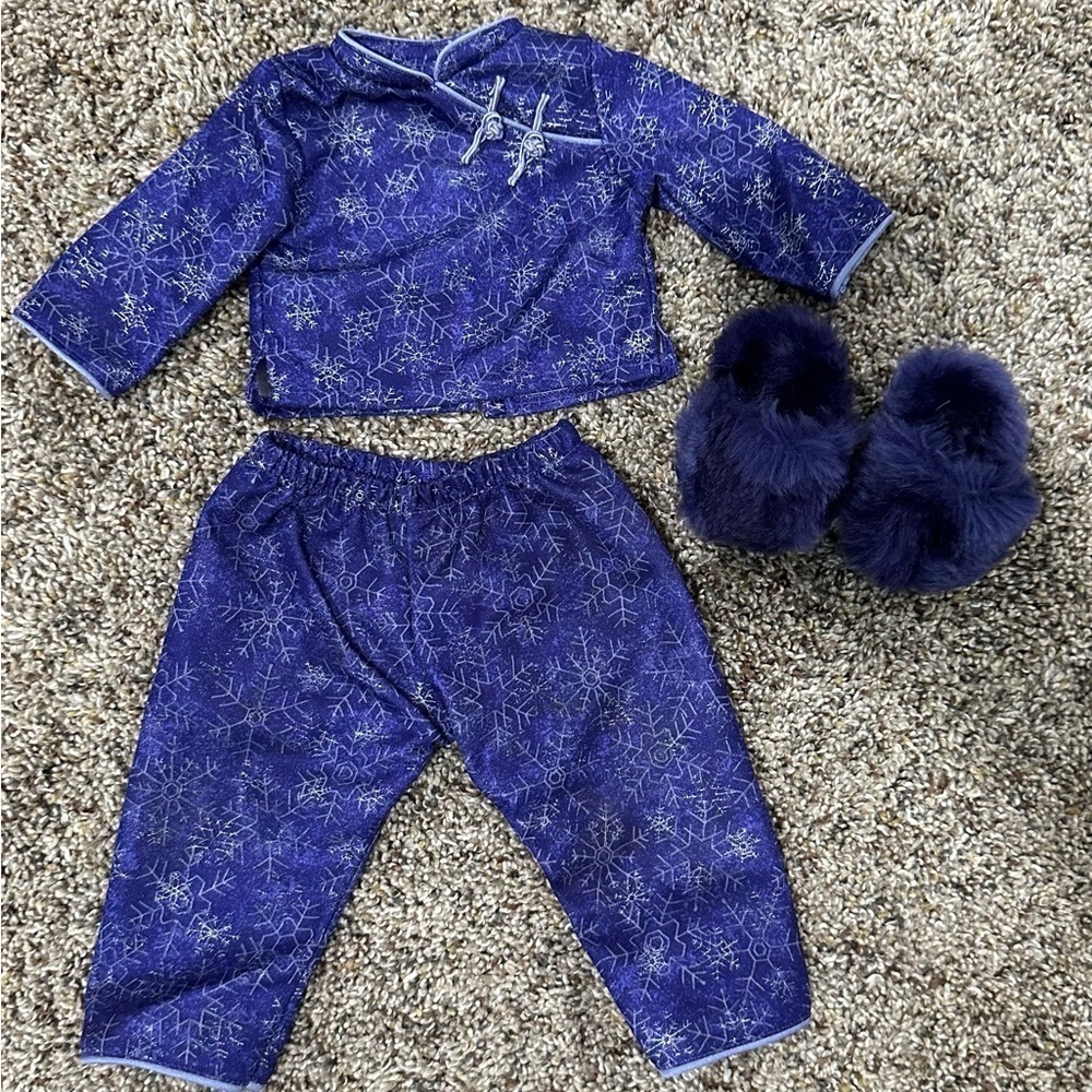 American Girl Snowflake Satin Pajama Slipper Set